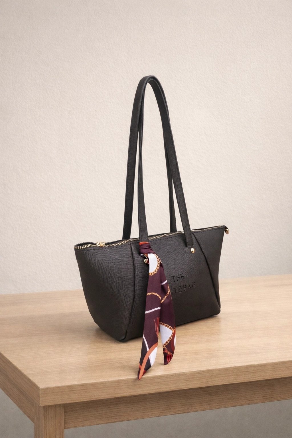 Kahve Renk Lakos Fularlı Çanta CB72911