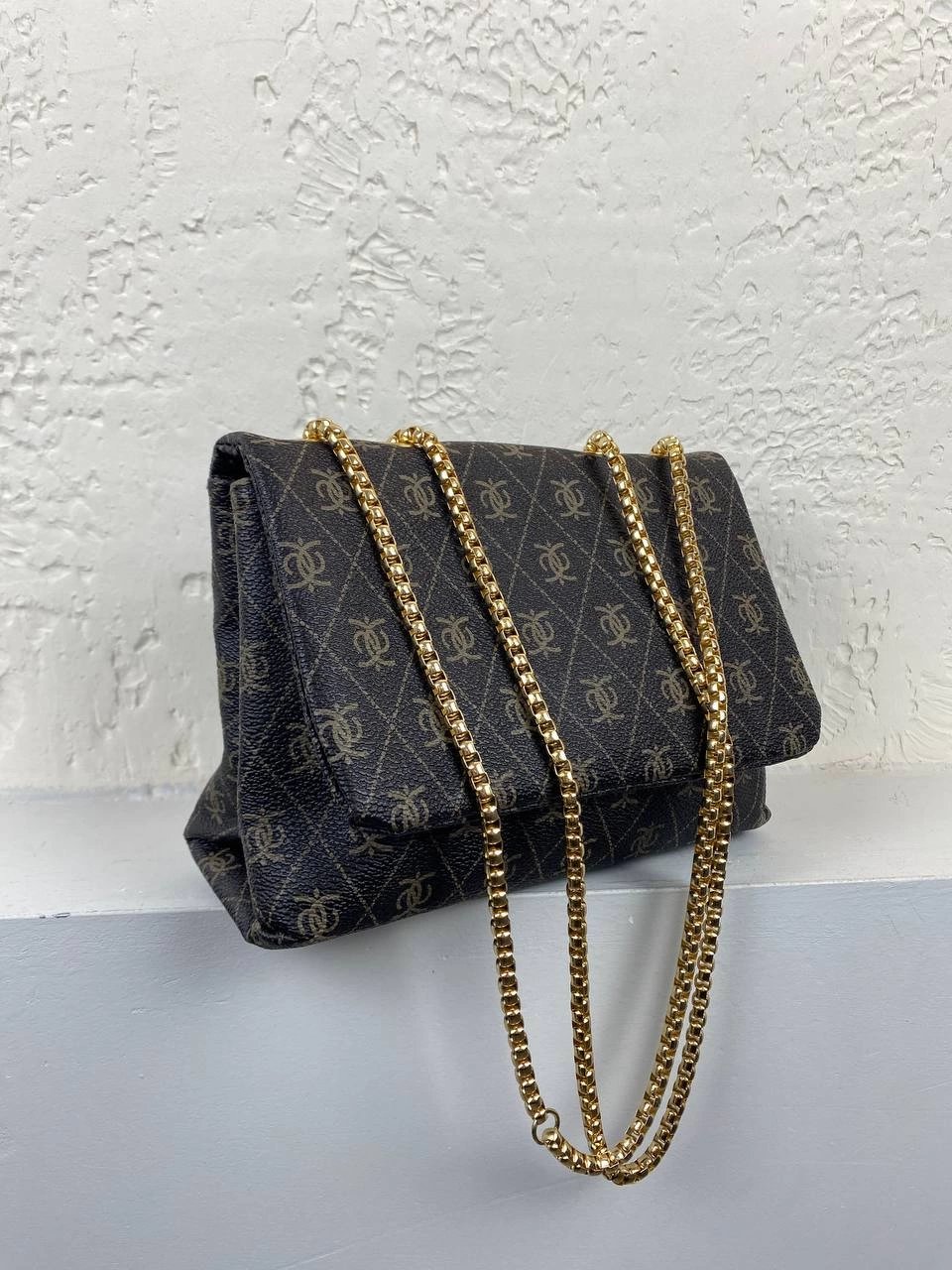 Kahve Renk Zincir Detaylı Kol Çanta