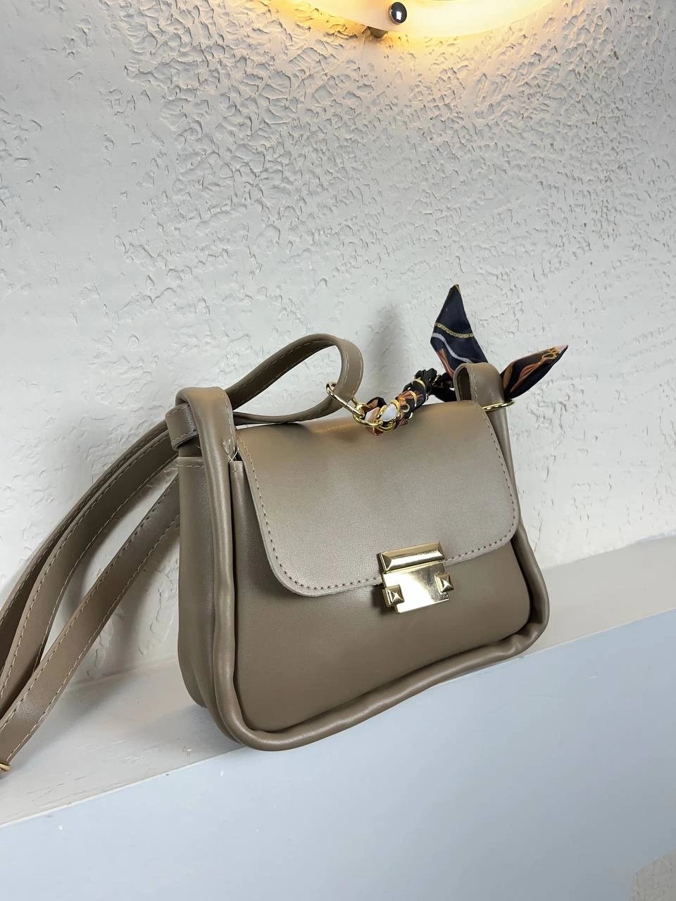 Koyu Vizon Renk Fular Detaylı Çanta CB3207