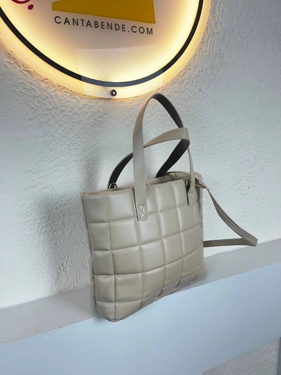 Krem Kapitone Kol Çanta CB4128