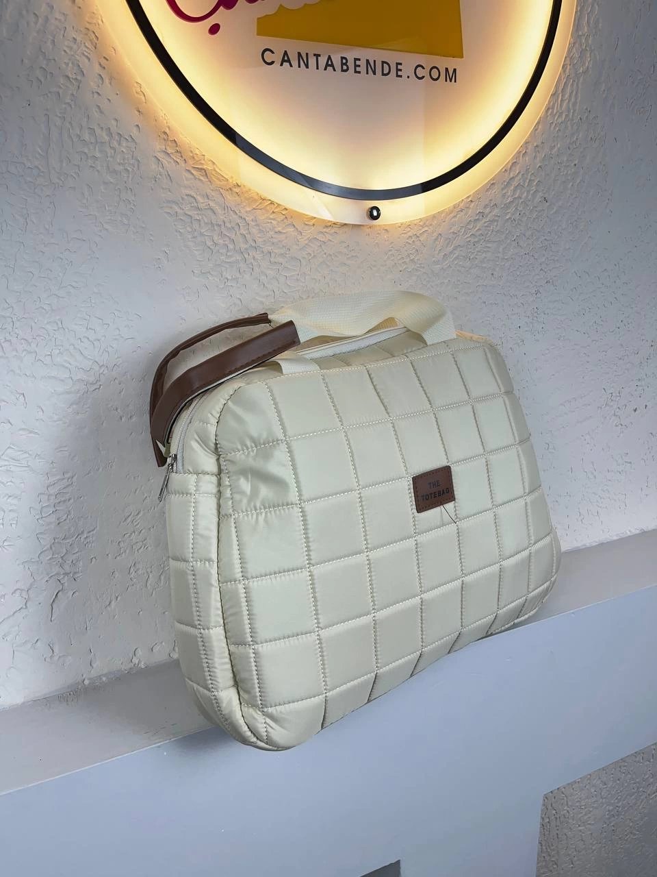 Krem OVAL Paraşüt YENİ Kol Çanta CB3674