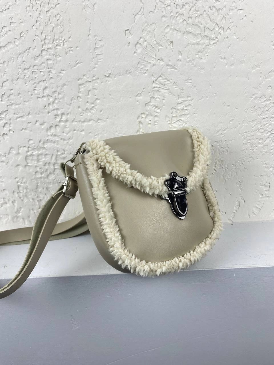 Krem Peluş Çanta