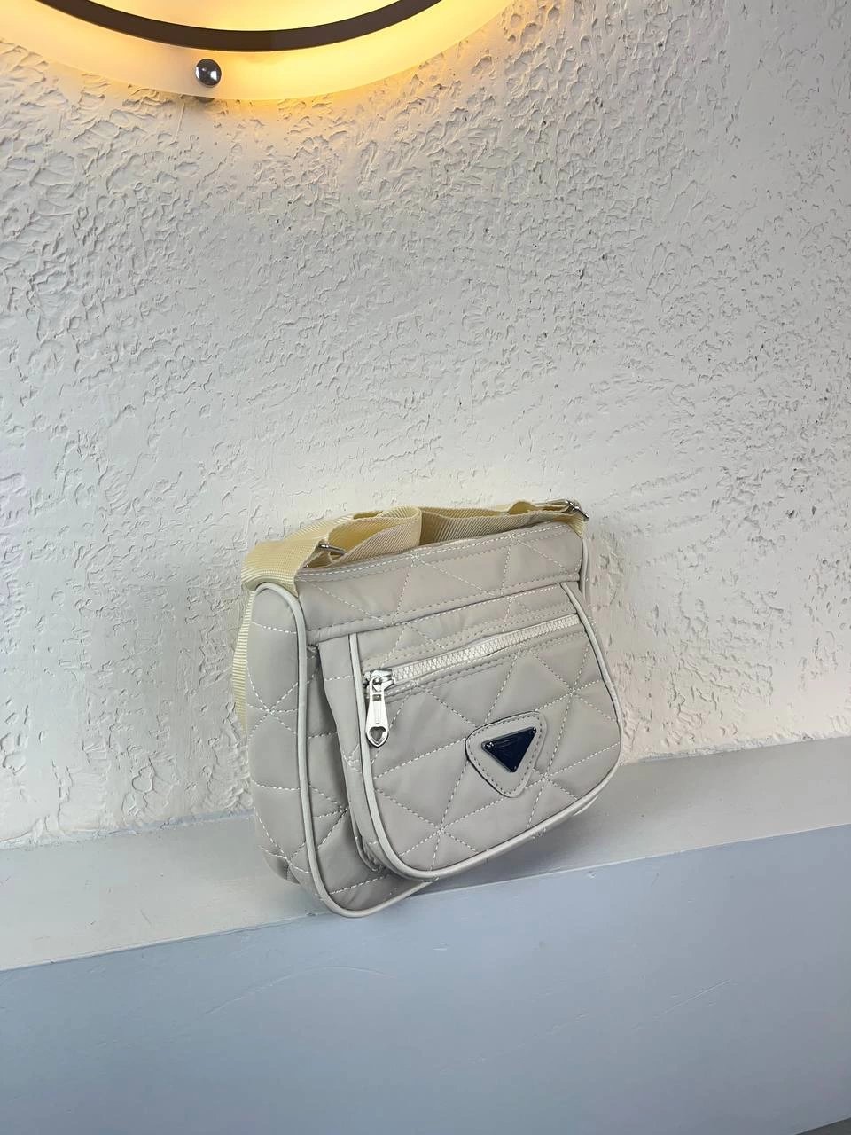 Krem Renk 2 Bölme Kapitone Orta Boy Çanta CB3697