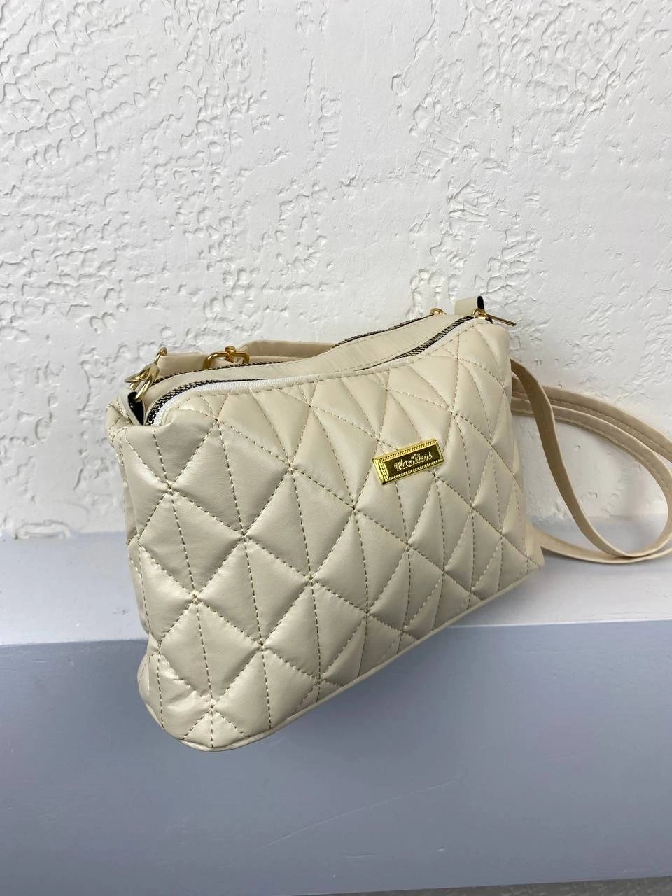 Krem Renk 2 Bölmeli Kapitone Çanta