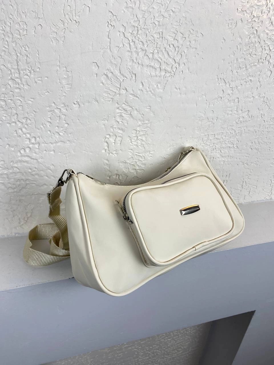 Krem Renk Cepli Kol Çanta