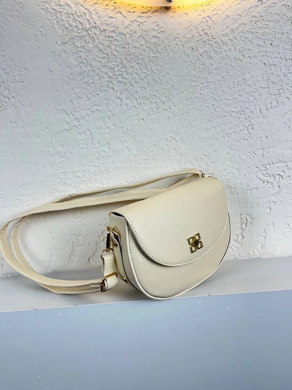 Krem Renk Kalıp Yeni Kilitli Çanta CB53974
