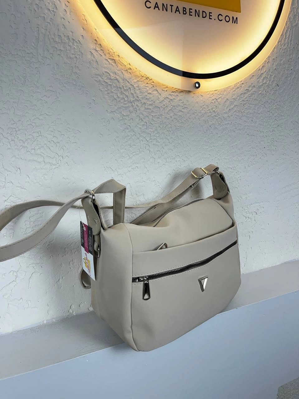 Krem Renk Kalite 4 Bölme Çanta CB9762