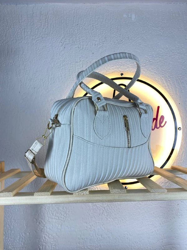 Krem Renk Kol Çanta 2024