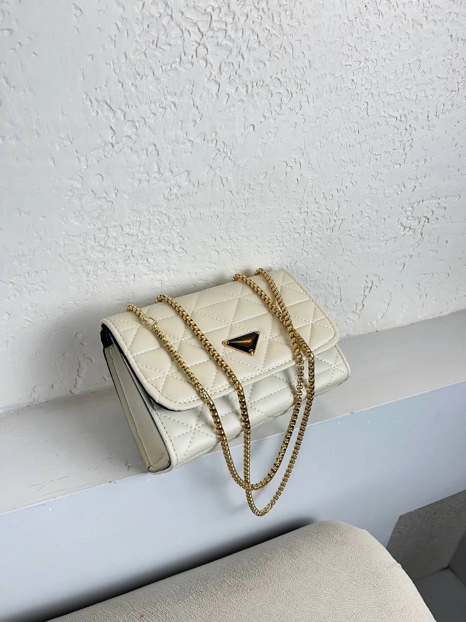 Krem Renk YENİ KAPİTONE DMN ZİNCİRLİ Çanta CB5247