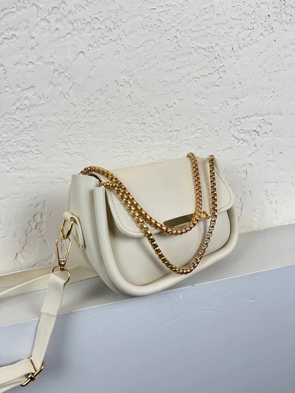 Krem Renk Zincirli Mini Çanta CB3687