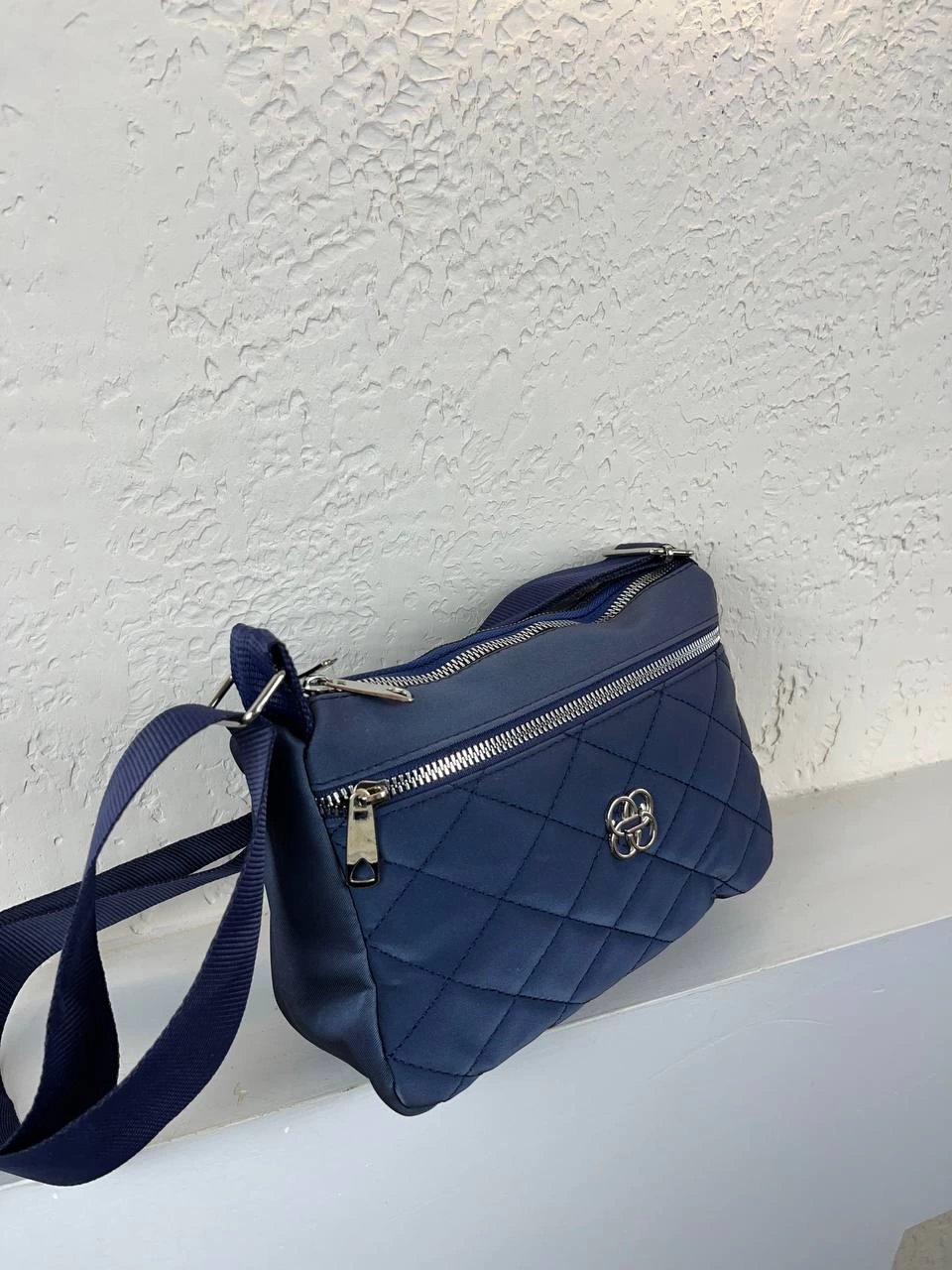 Lacivert Kapitone 3 Bölmeli İndimli Çanta CB7770