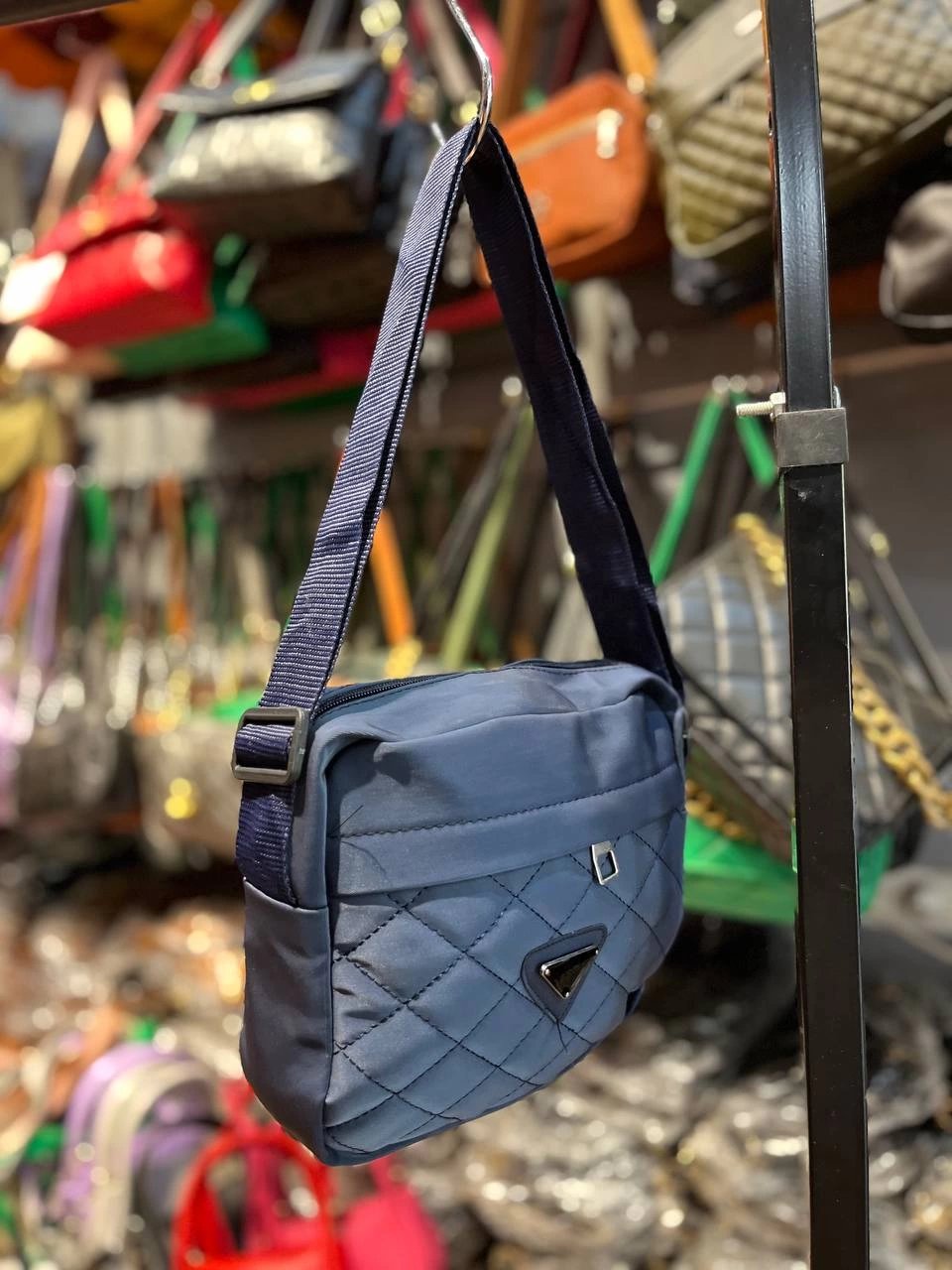 Lacivert Renk Kapitone Çapraz Çanta CB5263