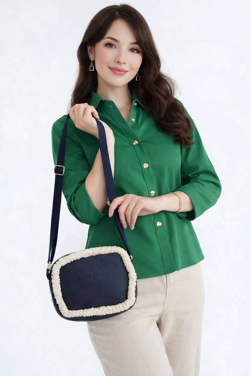 Lacivert Renk Yanları Peluş Çanta CB88141