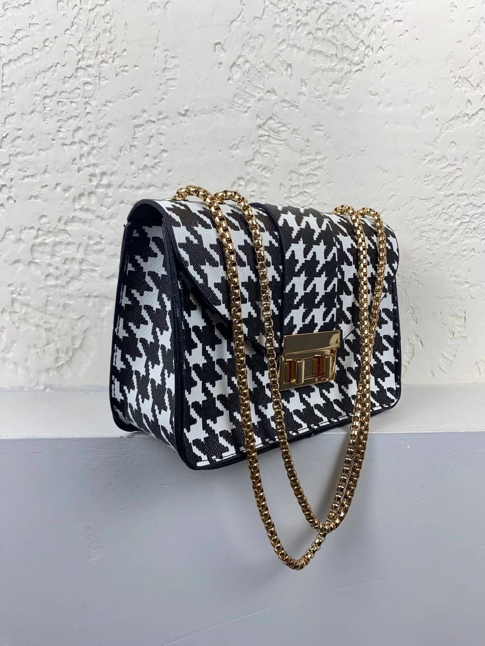 Magazin2 Kalıp Zincir Detaylı Çapraz Çanta