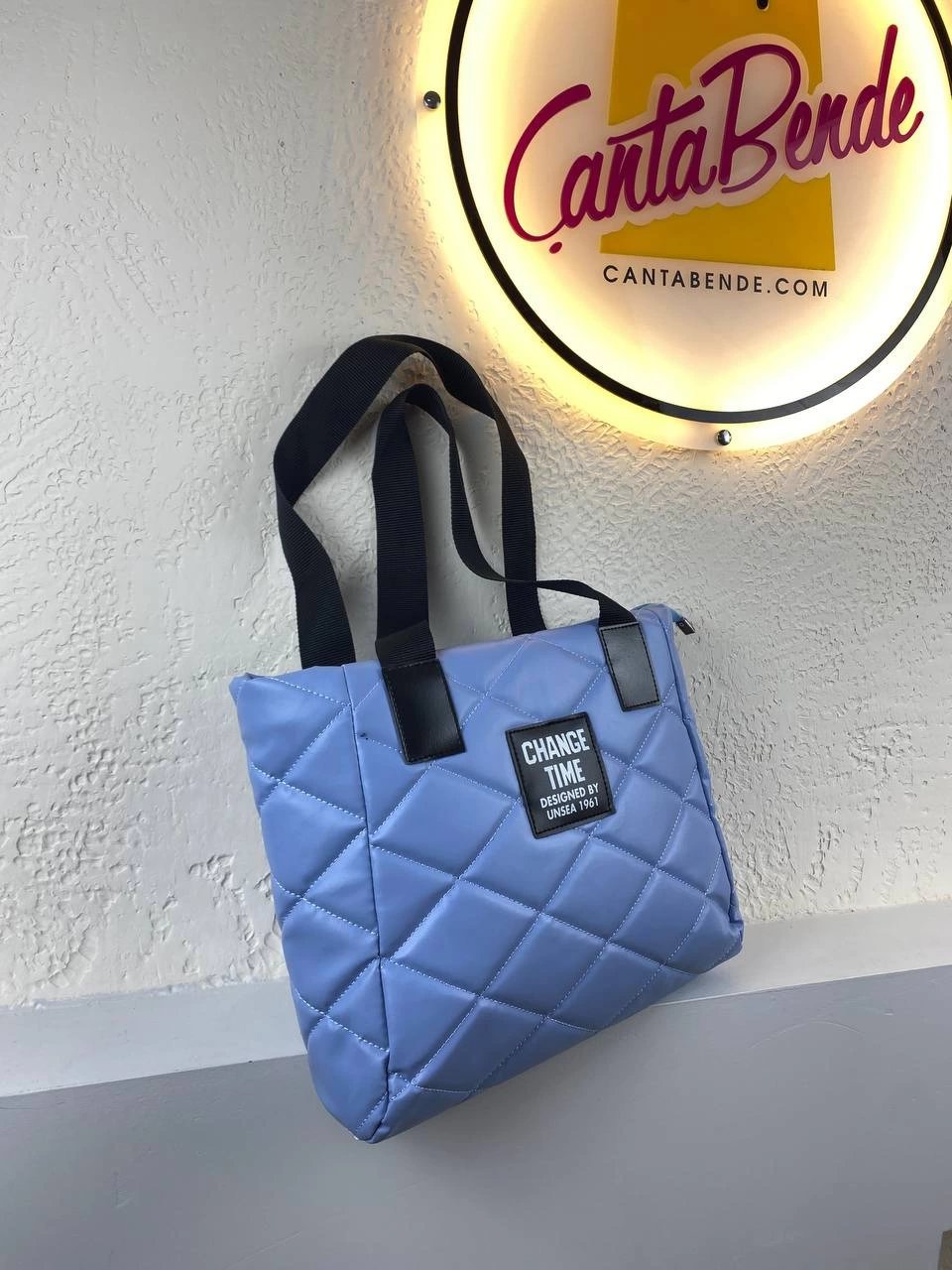 Mavi Büyük Boy Kol Çanta 2024