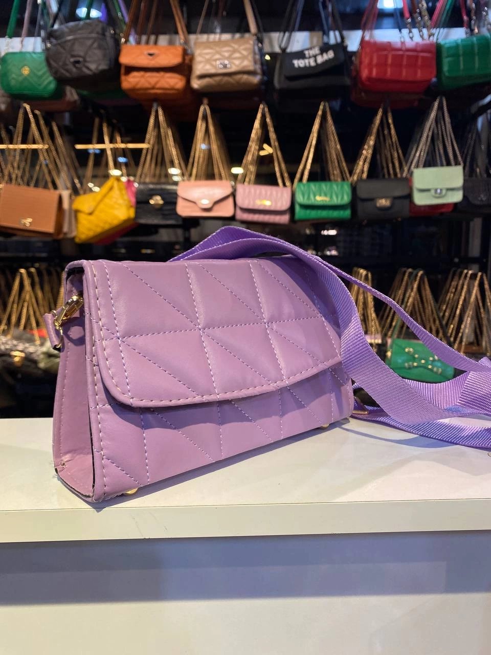 Mor Renk Kapitonne Çapraz Çanta