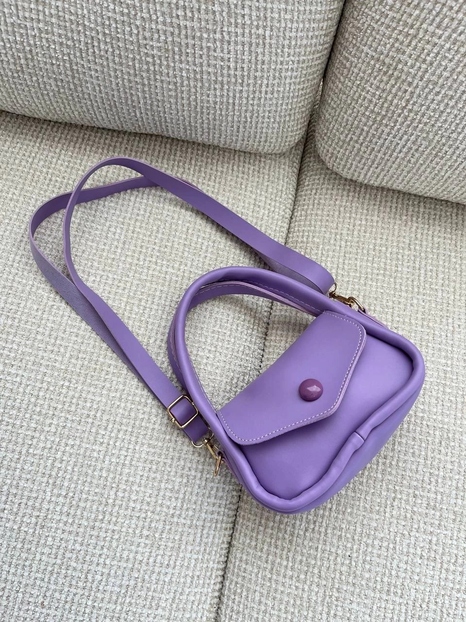 Mor Renk Yumuşak Deri Kampanya Çanta CB3663