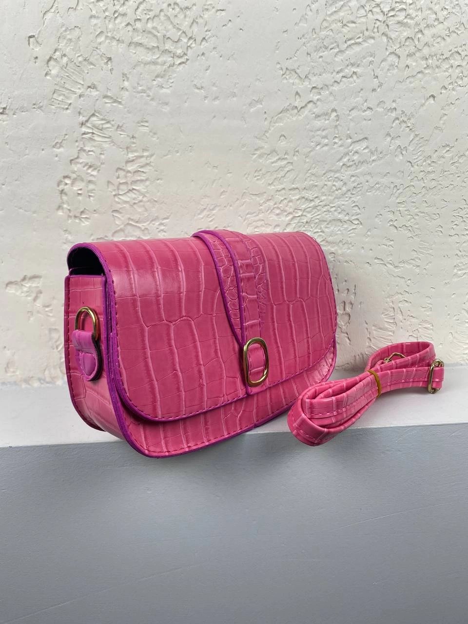 Pembe Renk Kalıp Çapraz Çanta