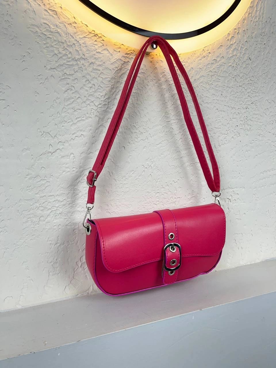 Pembe Renk Önü Tokalı Çanta CB02398