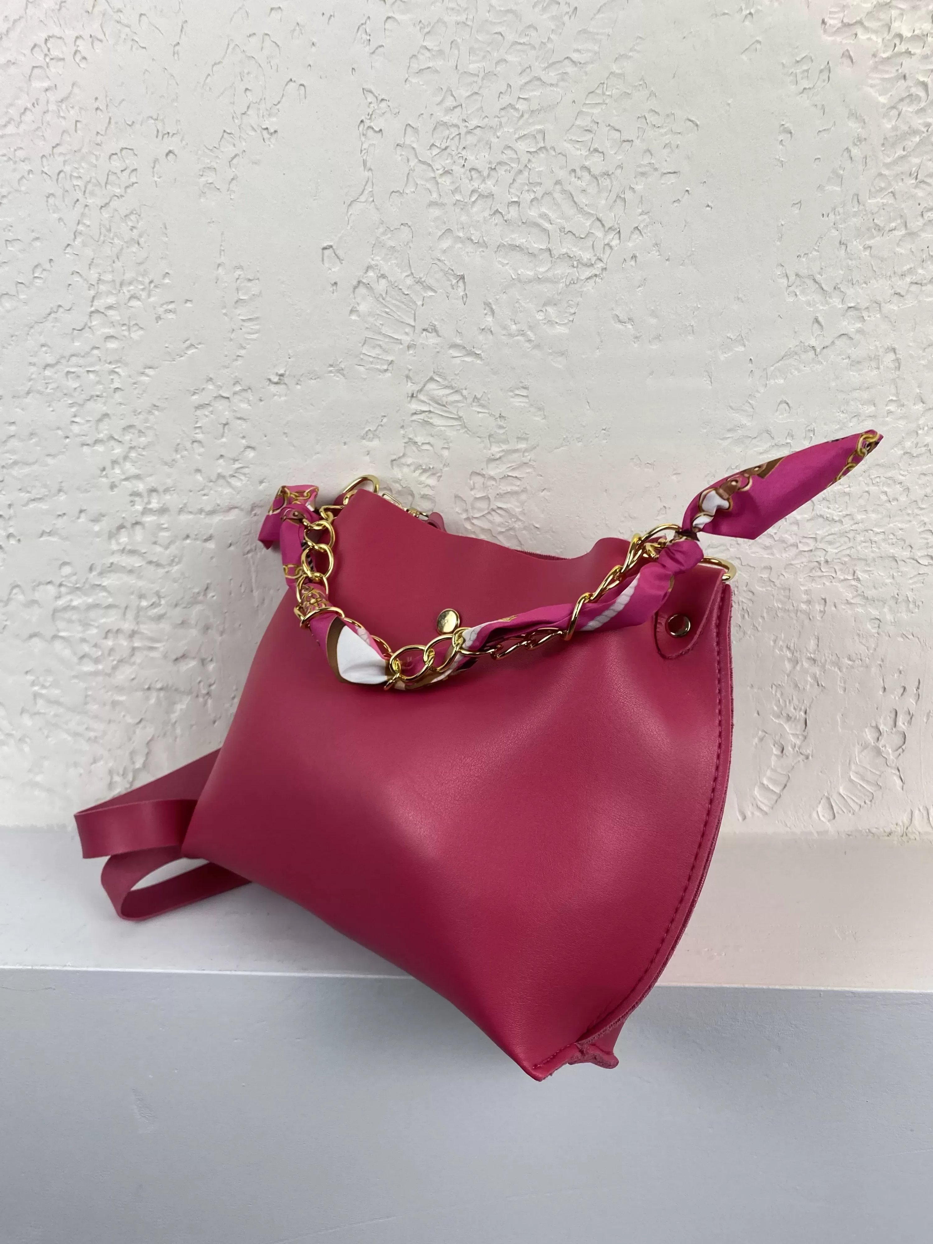 Pembe Renk Yumuşak Deri 2 Bölmeli Çanta