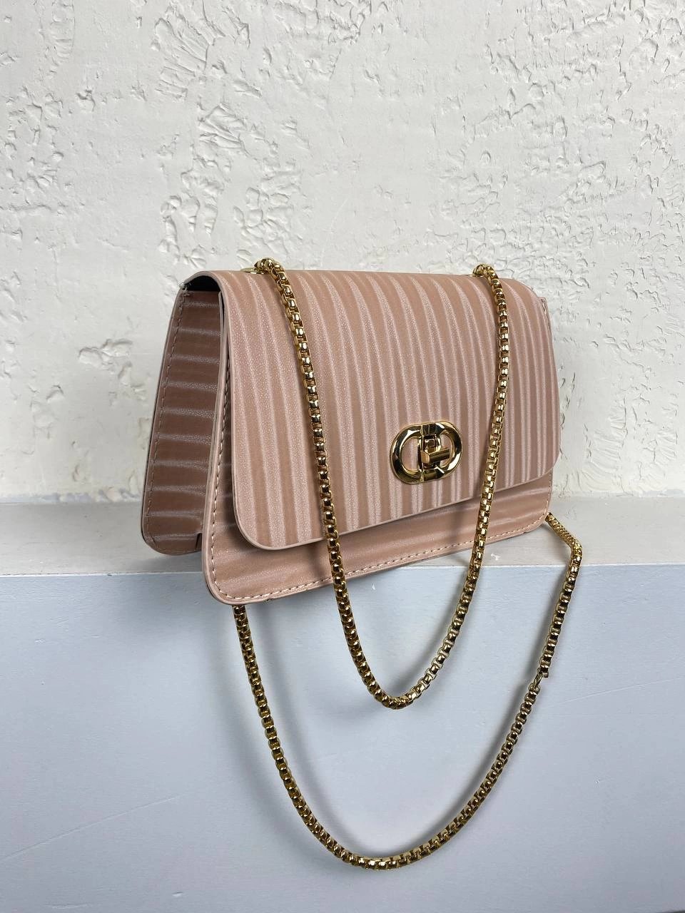 Pudra Renk Zincirli Çapraz Çanta
