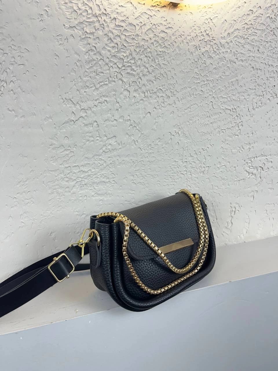 Siyah A Kalite Deri Zincirli Çanta CB6325