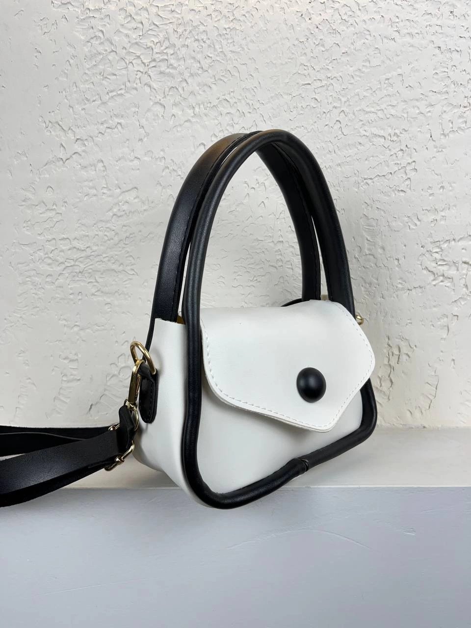 Beyaz Siyah Saplı Detaylı Renk Çapraz Çanta CB6227