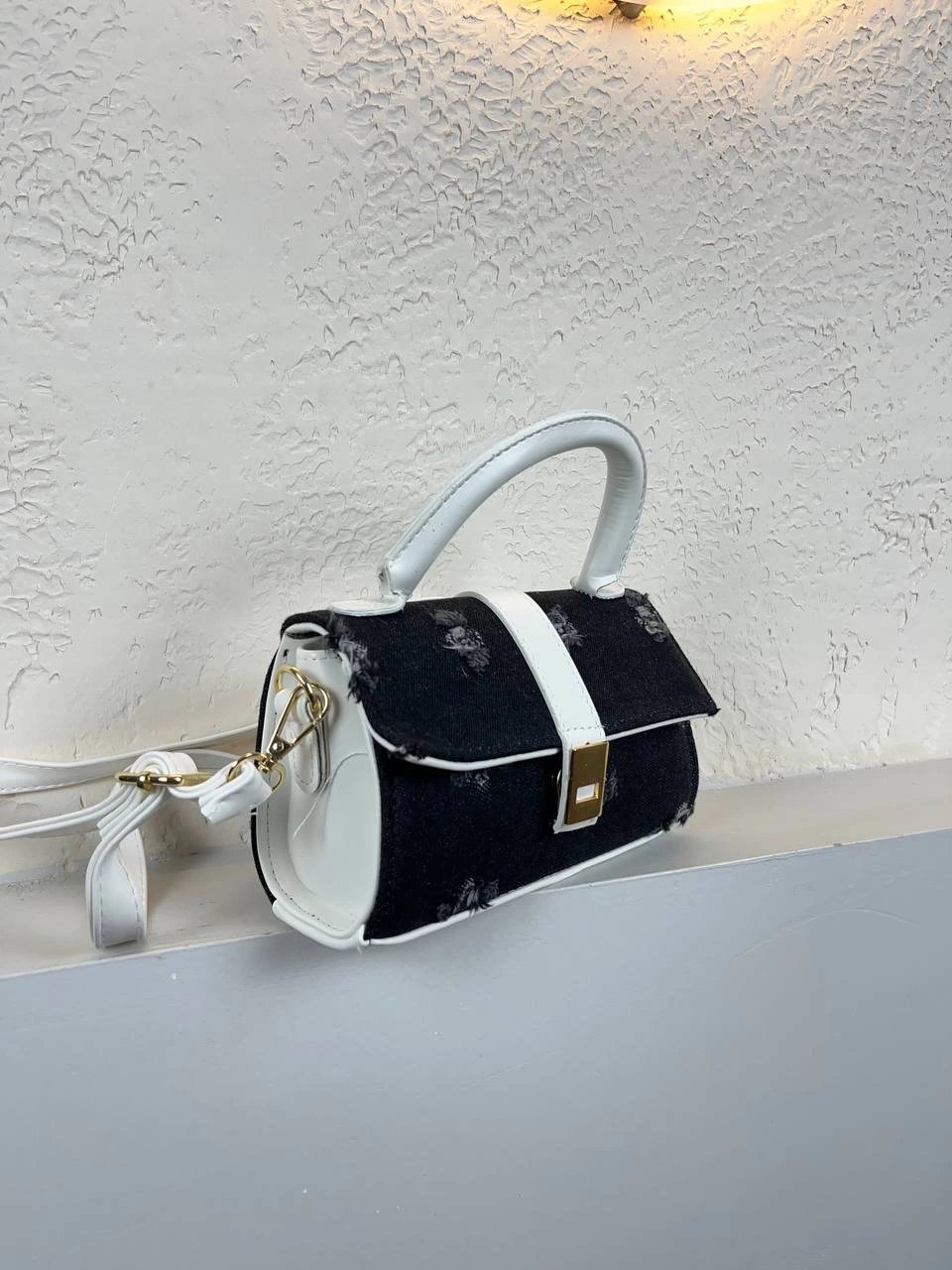 Siyah Çanta Beyaz Sap Pırtıklı Kalite Çanta ikra2019