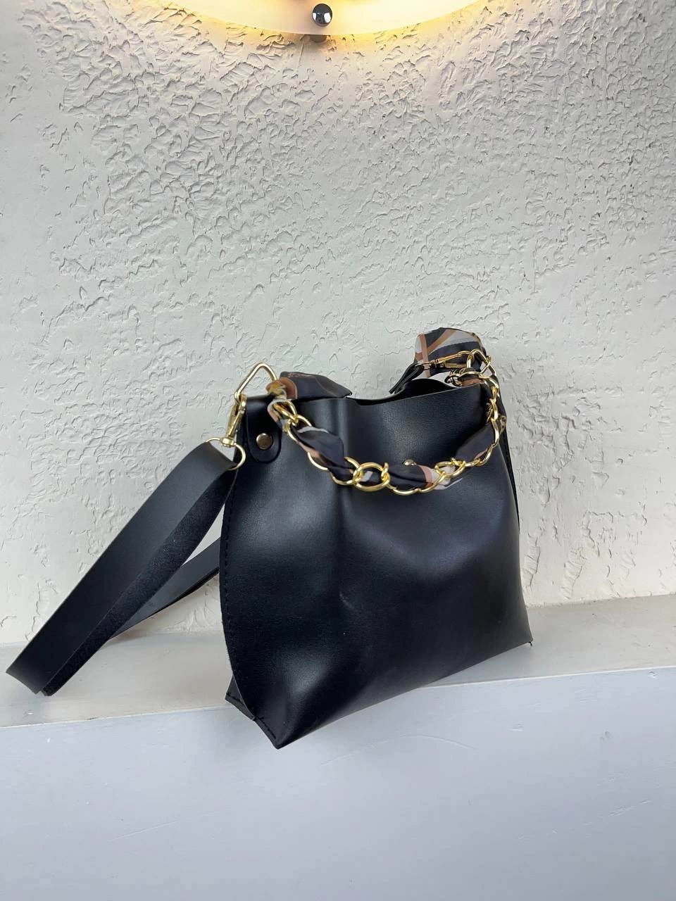 Siyah Fularlı Çapraz Çanta CB5219