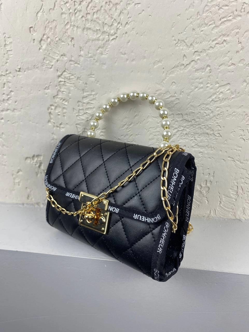 Siyah İncili Çanta