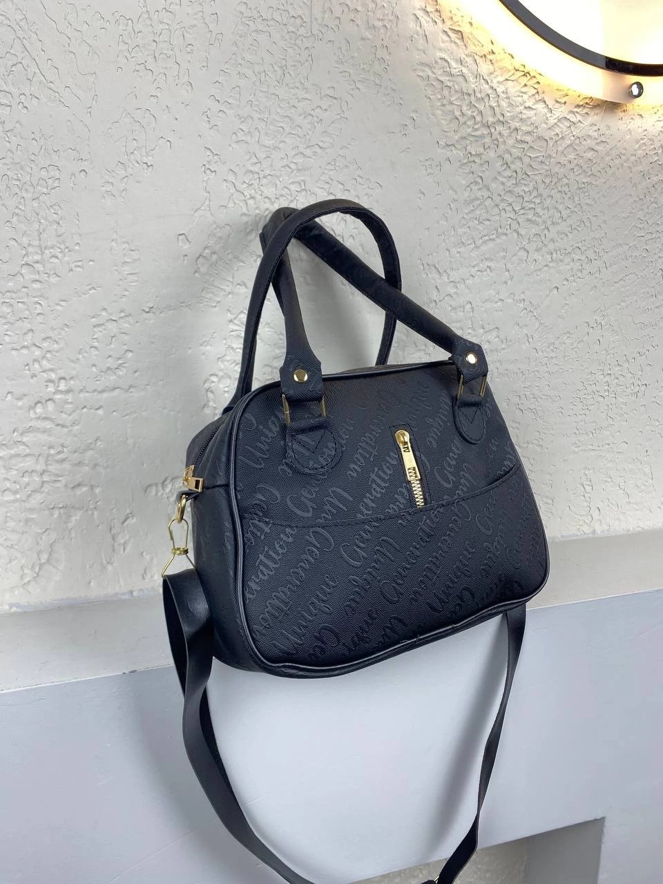 Siyah İndirimli Kol Çanta