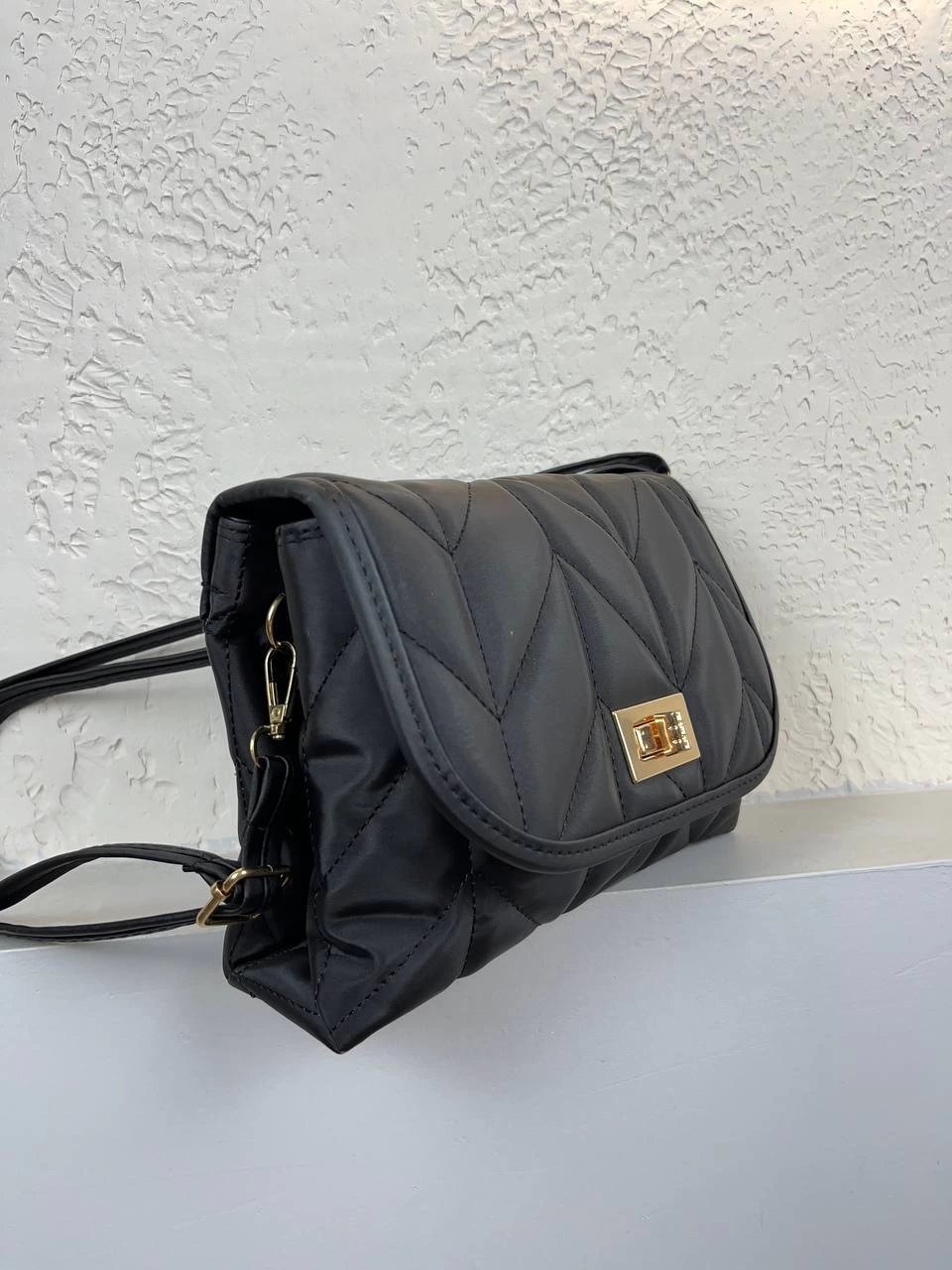 Siyah Kapitone 2 Bölme Çapraz Çanta