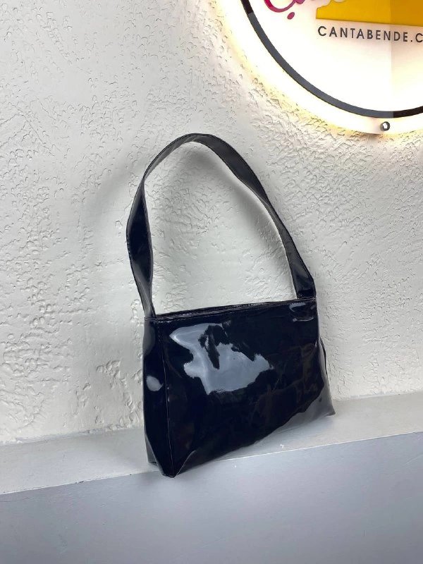 Siyah Parlak Kol Çanta