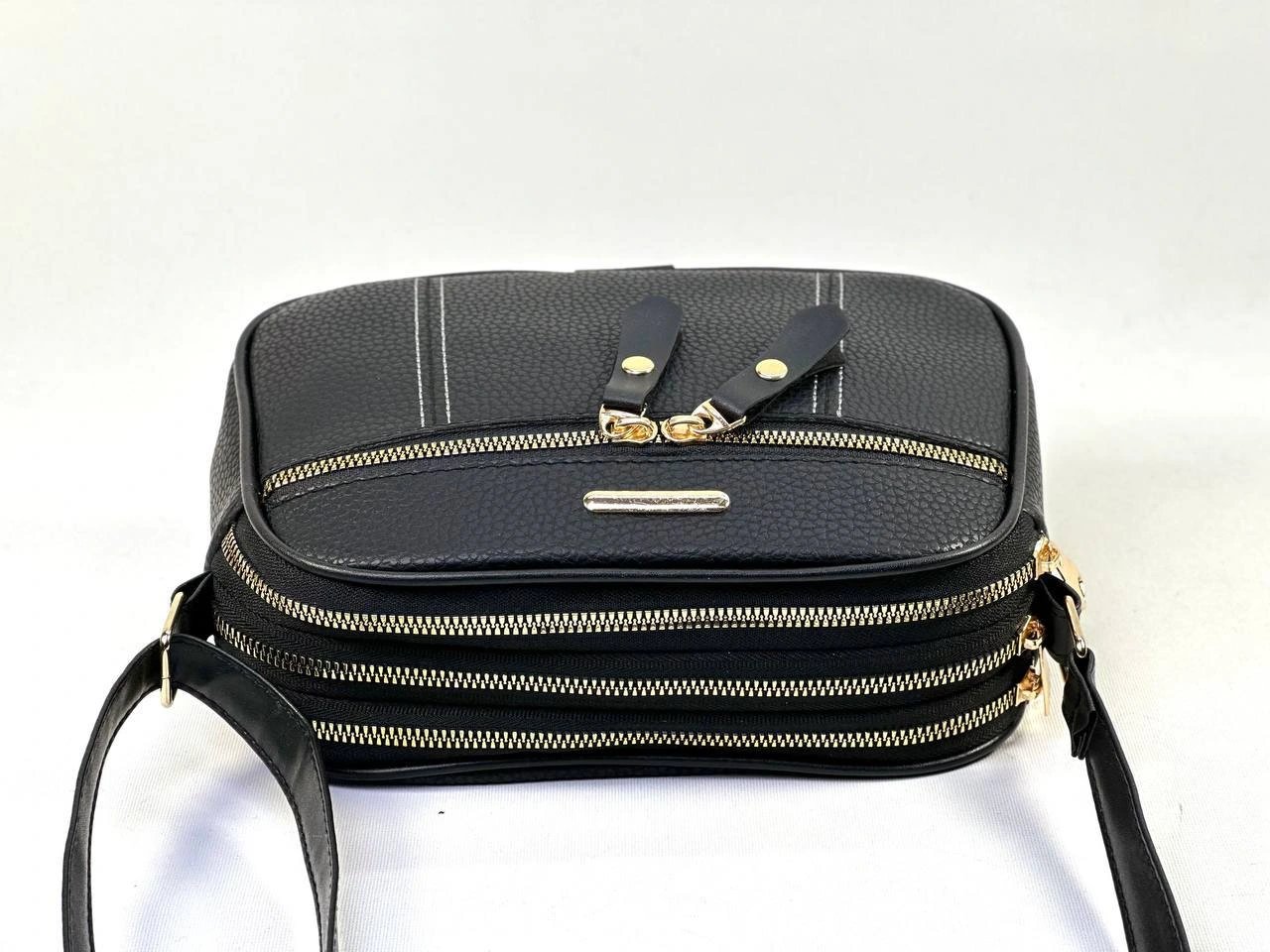 Siyah Renk 4 Bölme BRLN Çanta CB89821