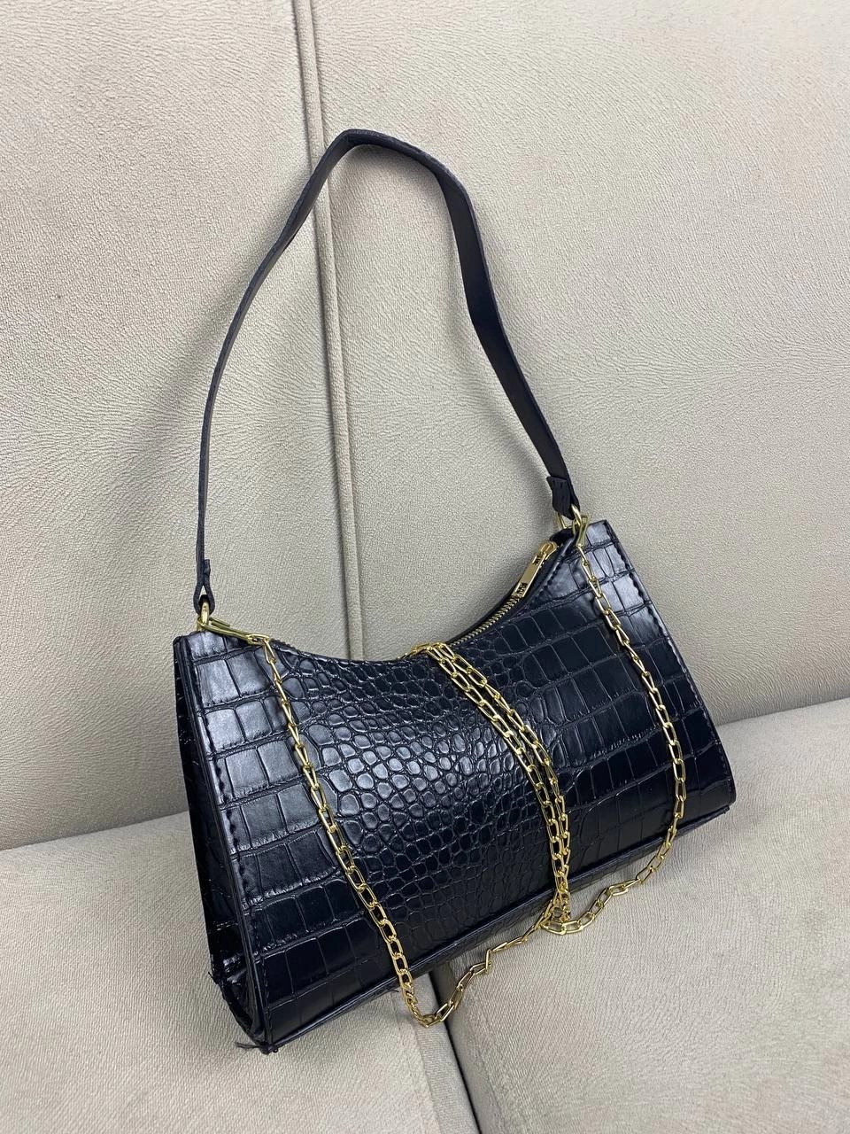 Siyah Renk Baget Zincirli Kol Çanta