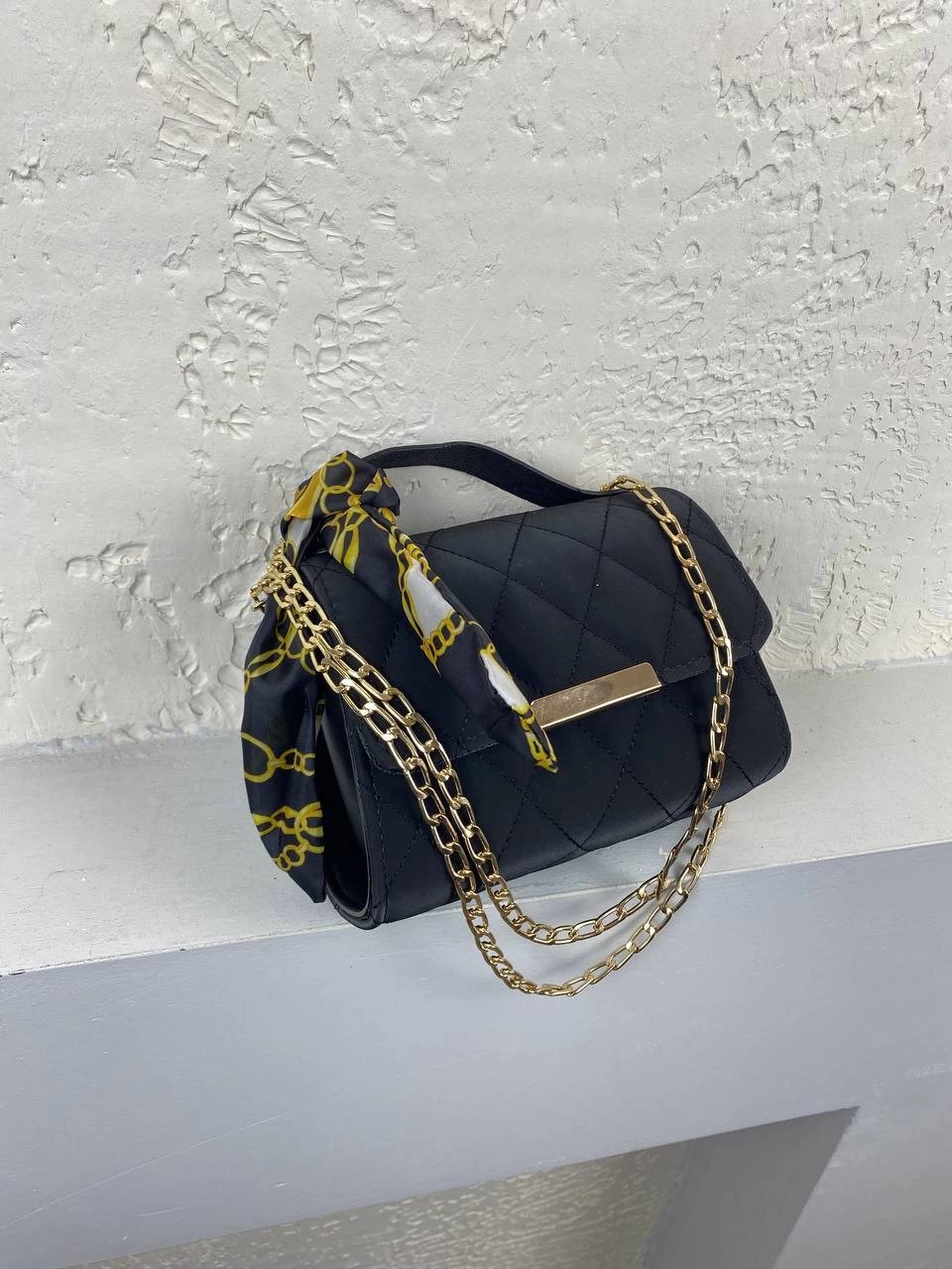 Siyah Renk Fular Detaylı Kol Çanta CB9825