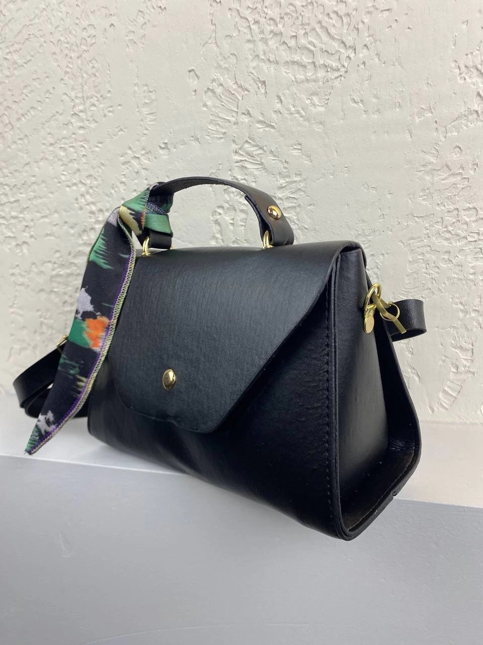 Siyah Renk Kalıp Çanta