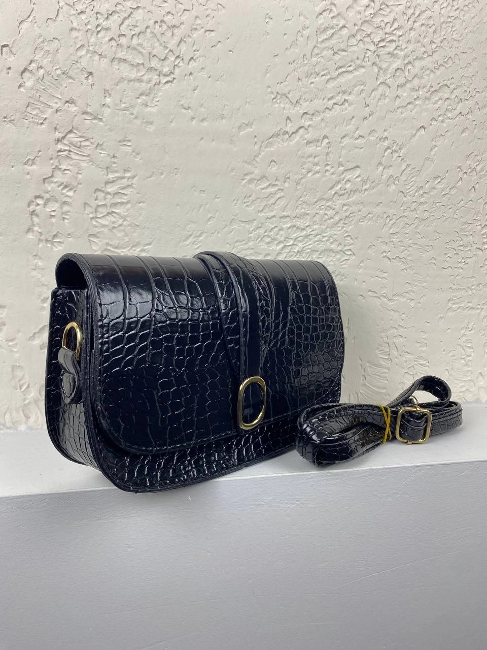 Siyah Renk Kalıp Çapraz Çanta