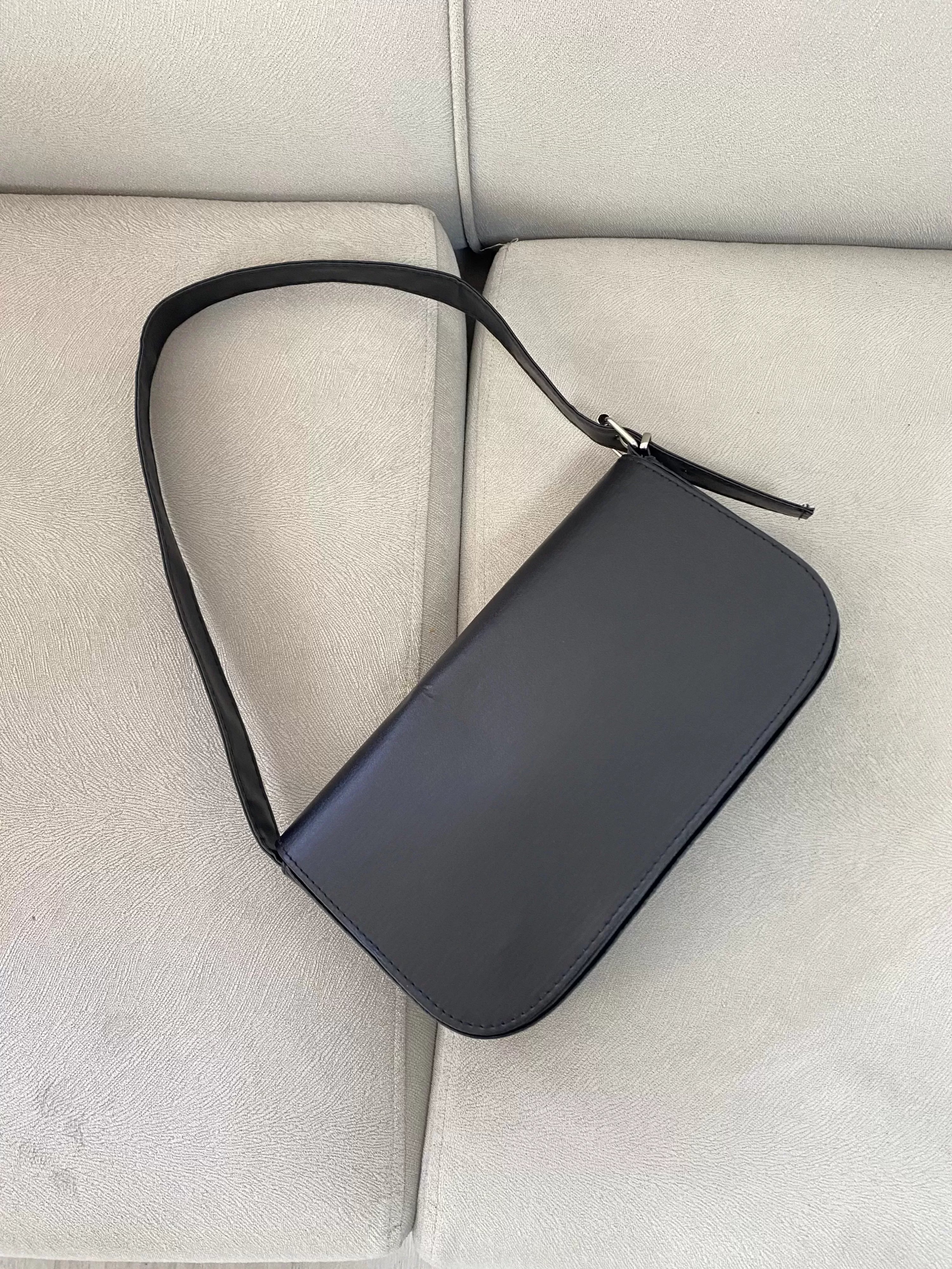 Siyah Renk Kalıp Kol Çanta CB5271