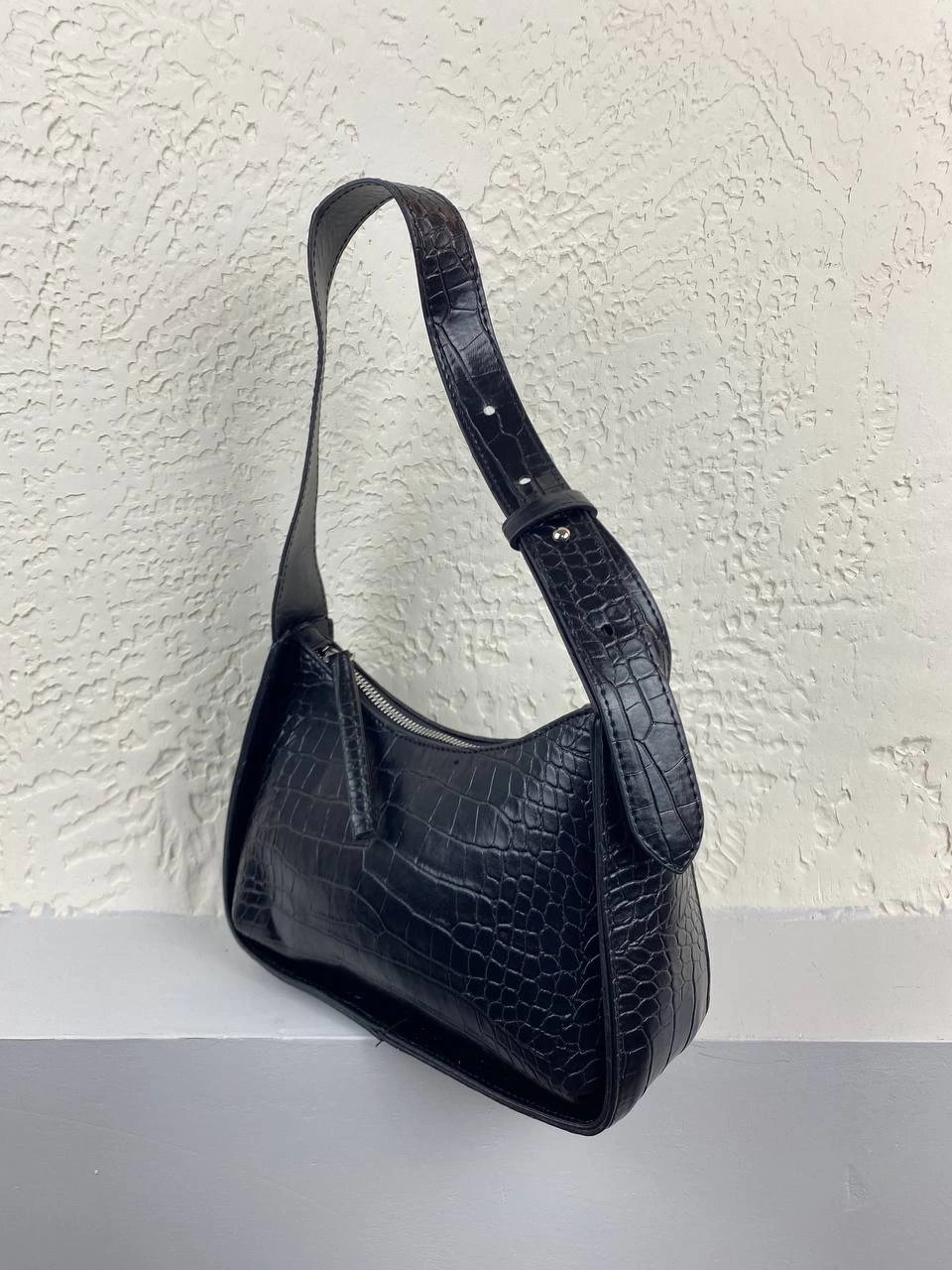 Siyah Renk Kalıp Omuz Çanta