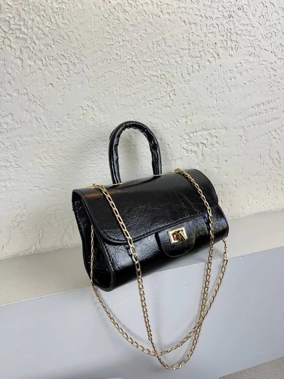 Siyah Renk Kalıp Zincirli Çapraz Çanta CB8161