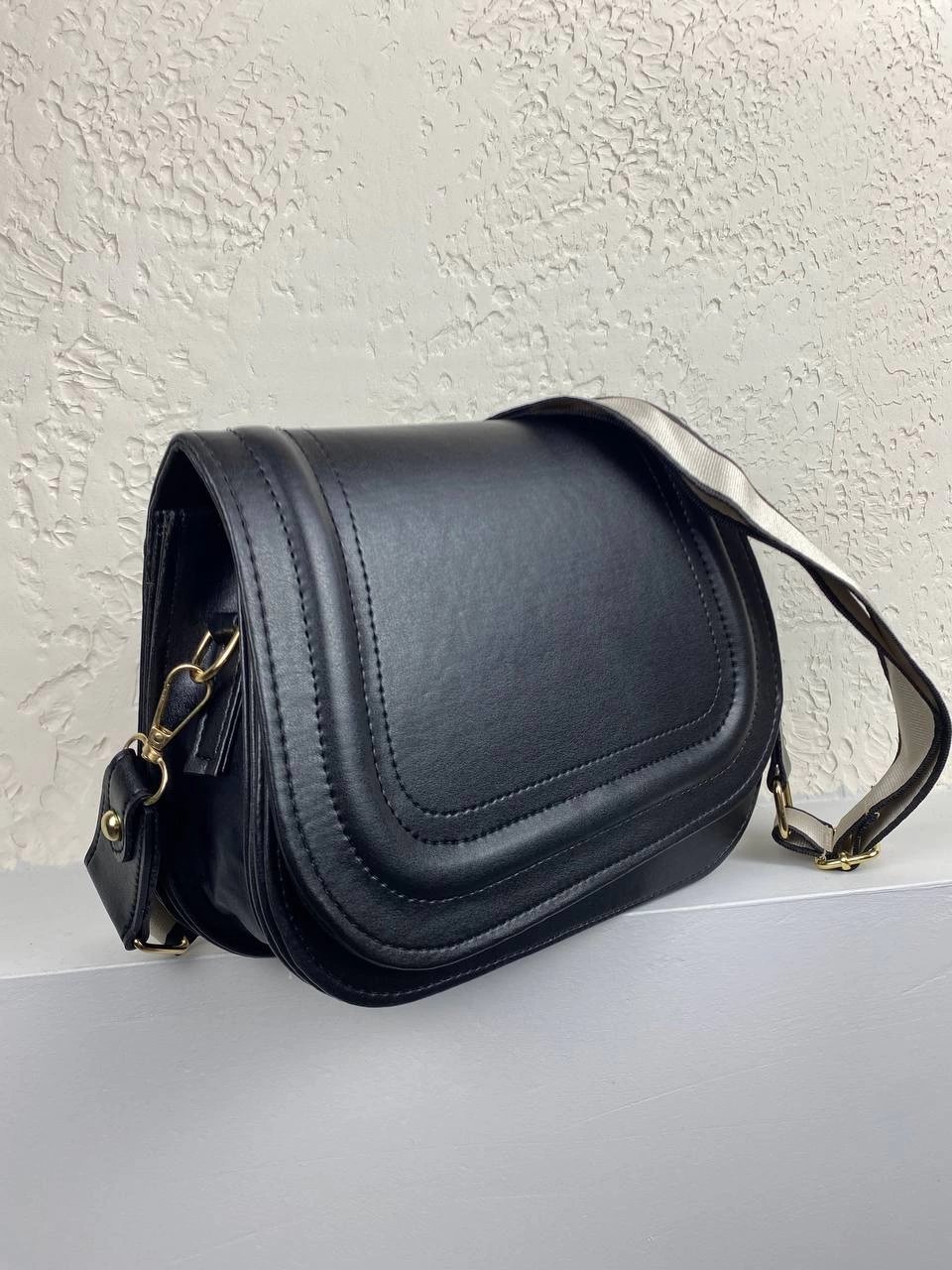 Siyah Renk Kaliteli Çanta