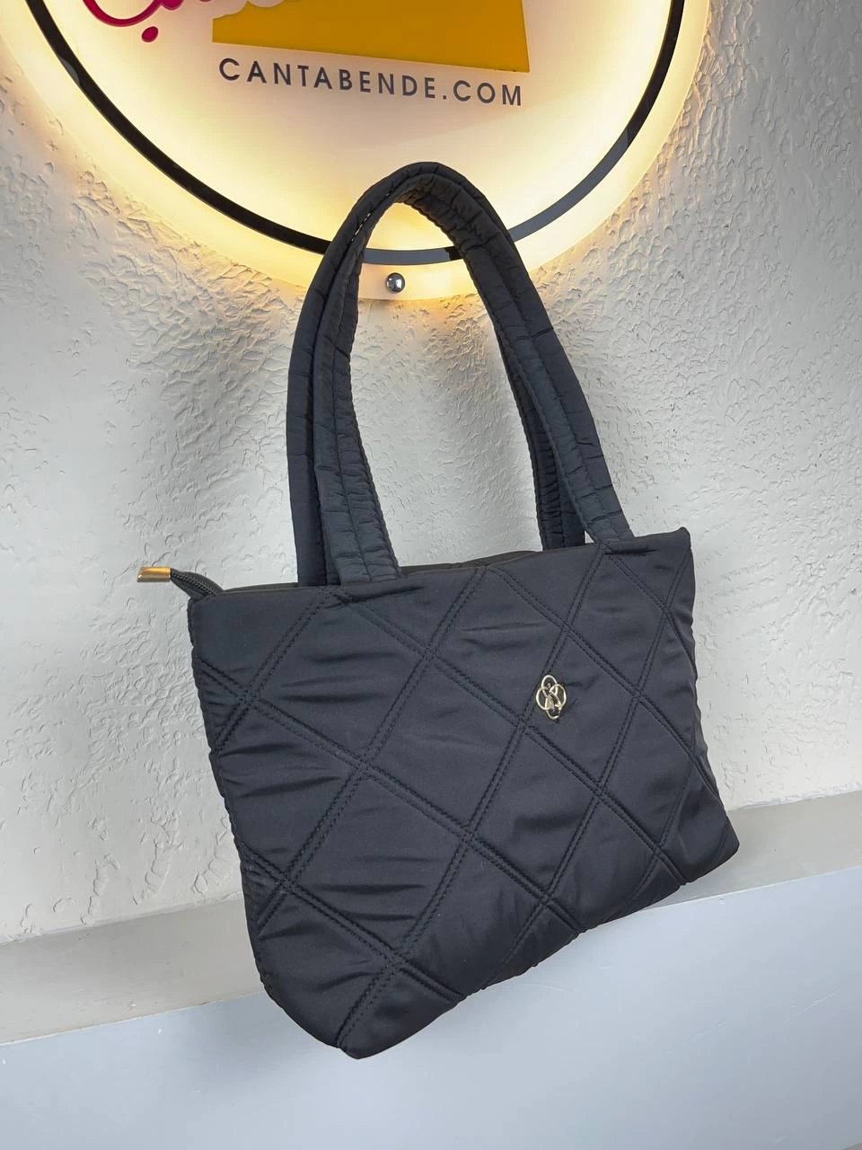 Siyah Renk Kapitone Kol Çanta CB7770