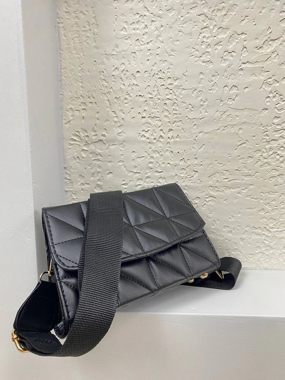 Siyah Renk Kapitonne Çapraz Çanta