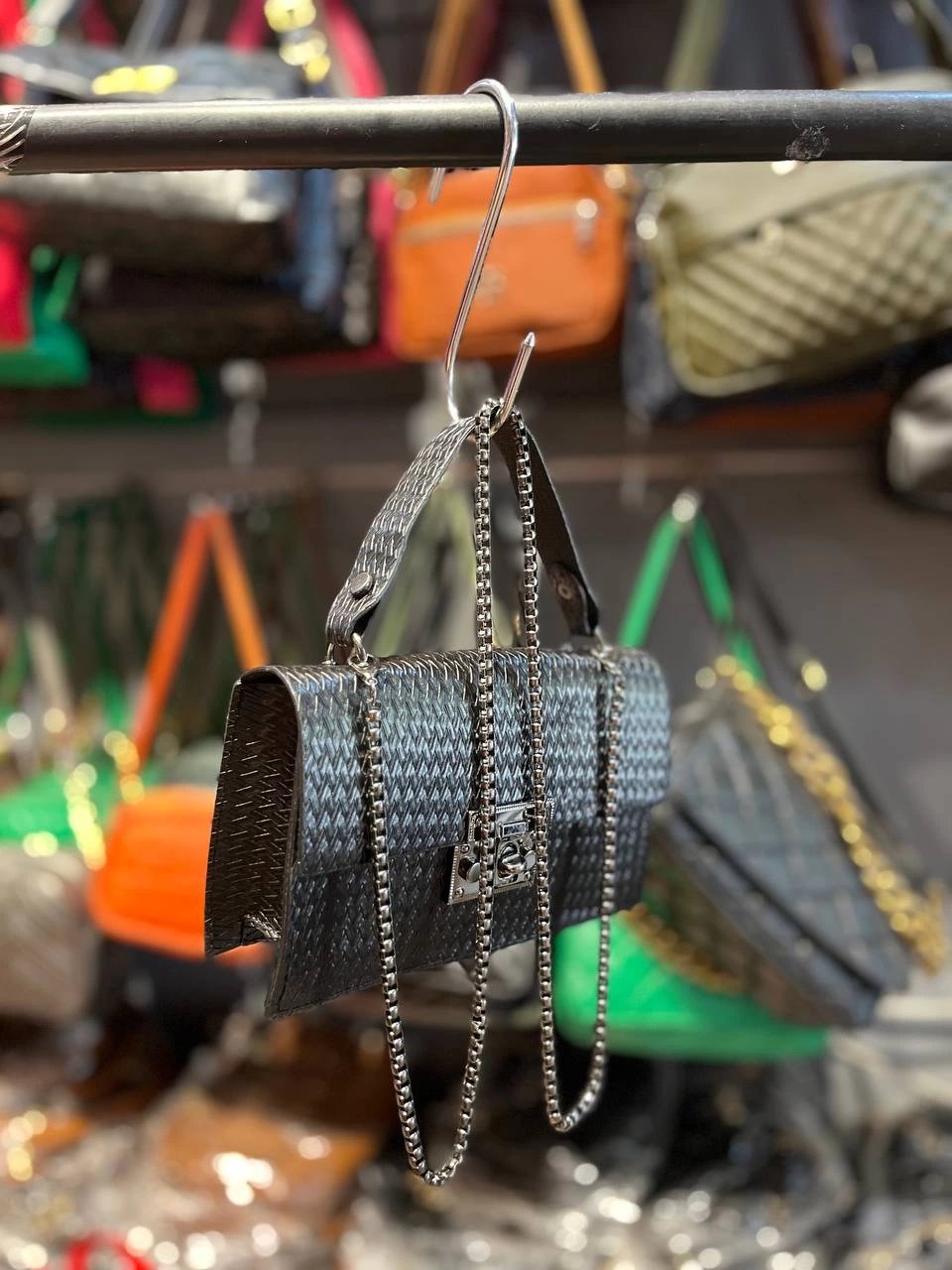 Siyah Renk Kilit Kapama Çanta CB1005