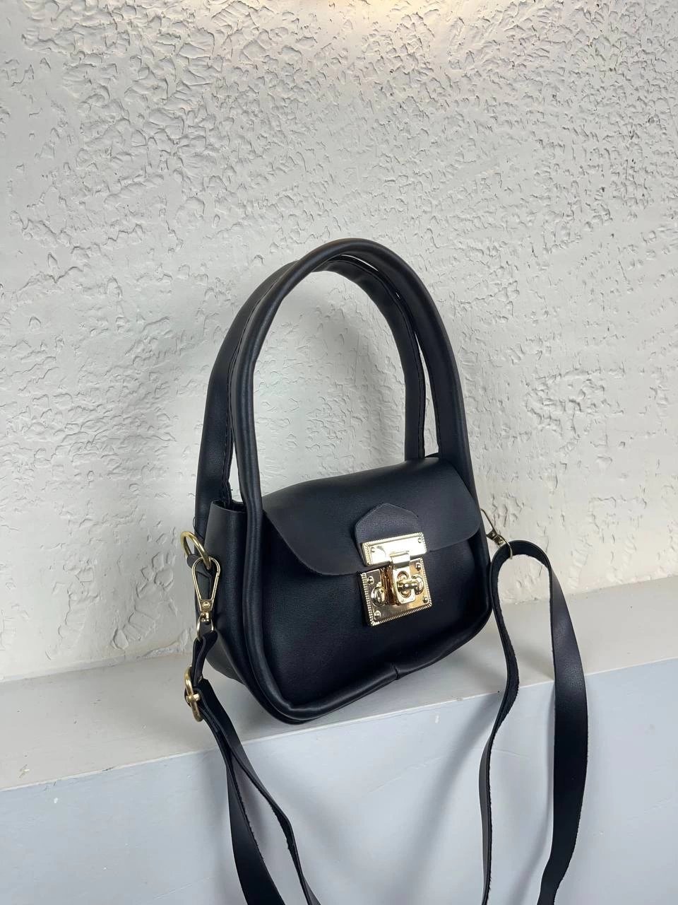 Siyah Renk Kilitli Çapraz Çanta CB6974