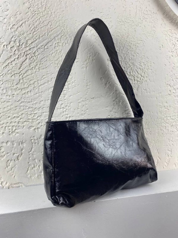 Siyah Renk Kol Çanta