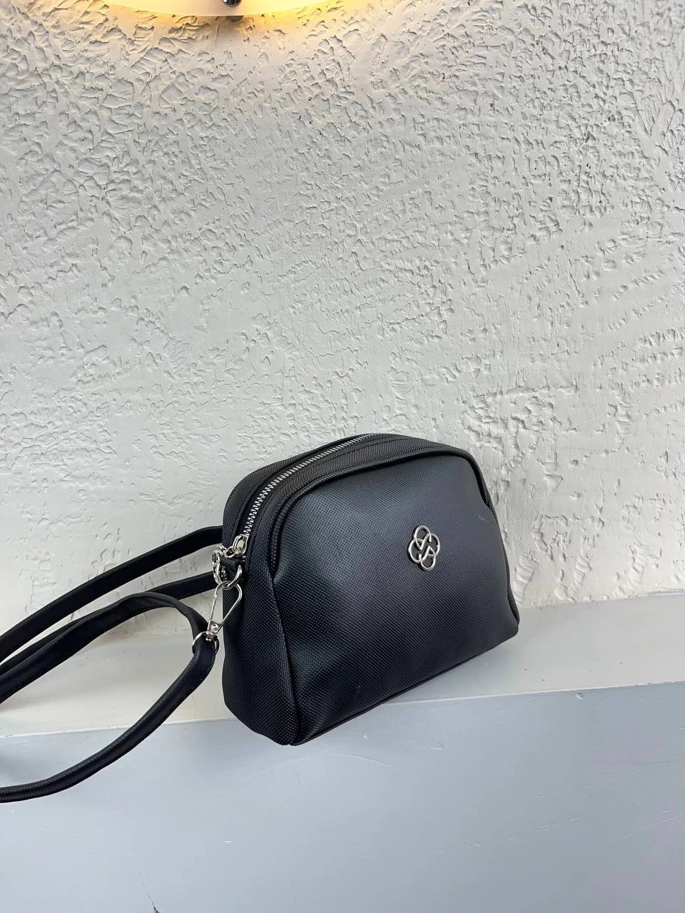 Siyah Renk Lakos Çapraz Çanta CB4252