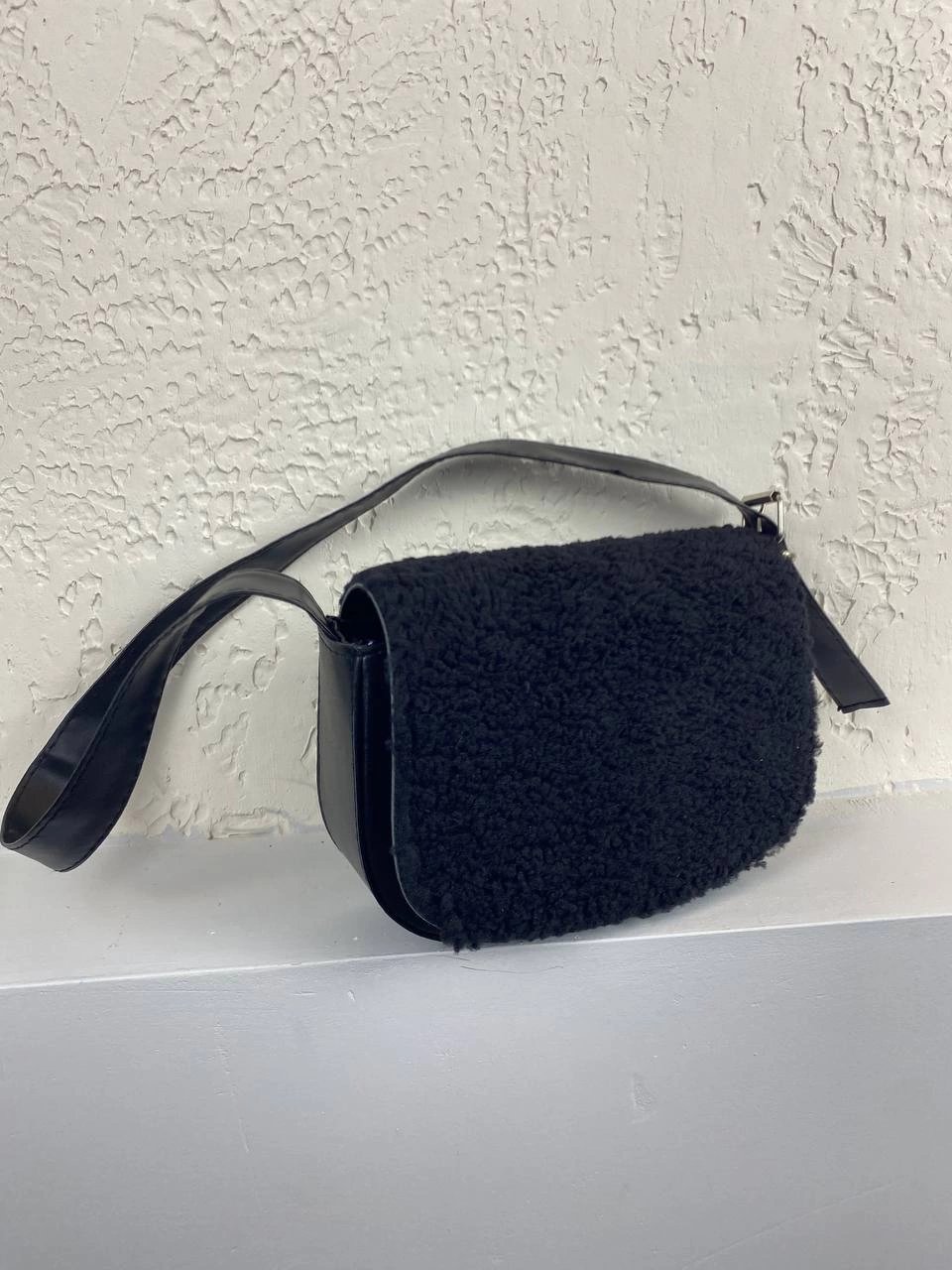 Siyah Renk Peluş Çanta