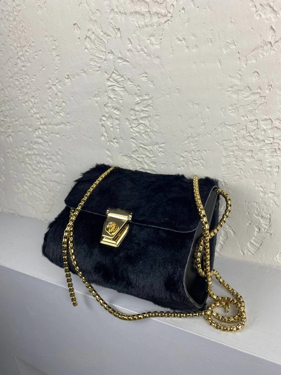 Siyah Renk Peluş Kalıp Çanta